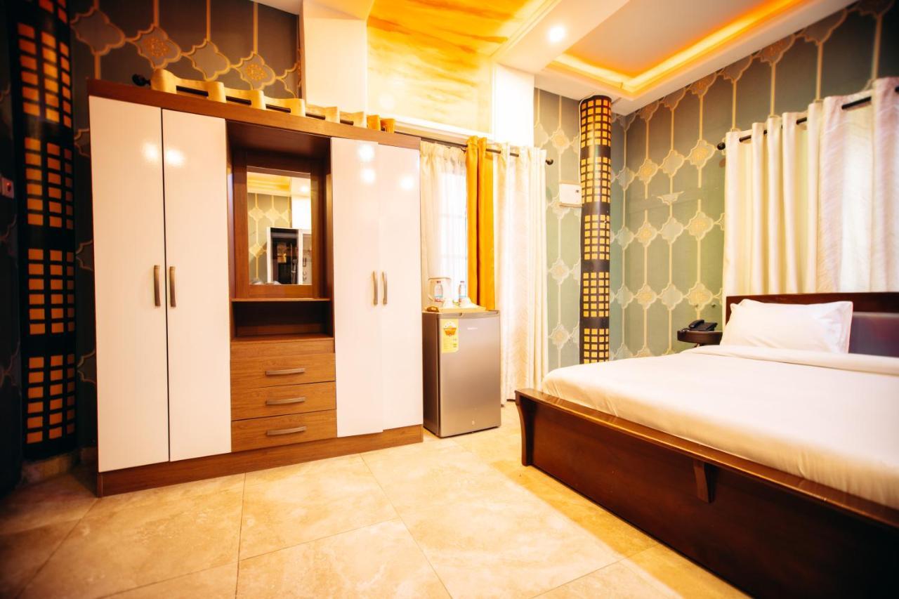 Plus 33 Hotel Nungua Buitenkant foto