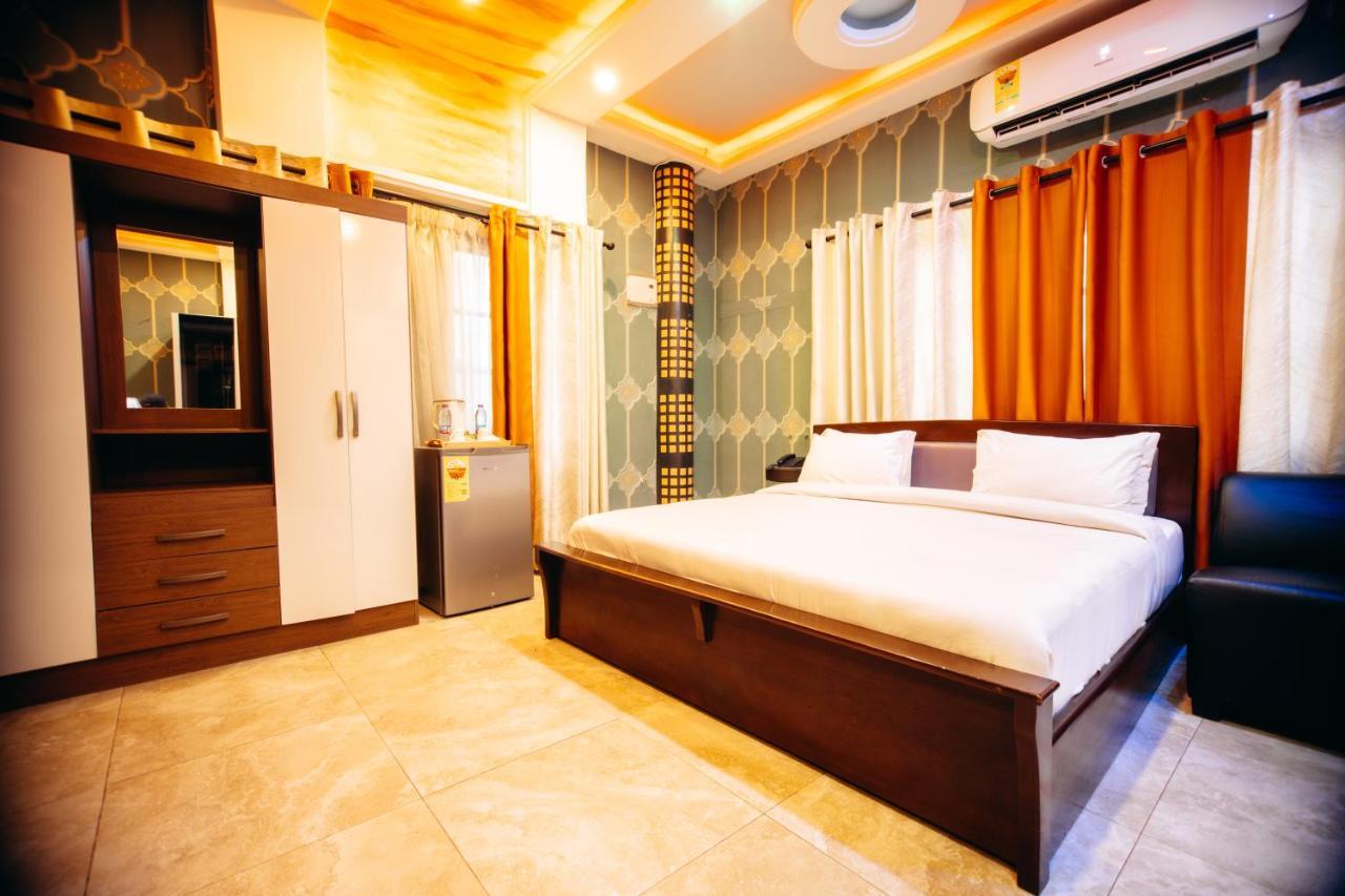 Plus 33 Hotel Nungua Buitenkant foto