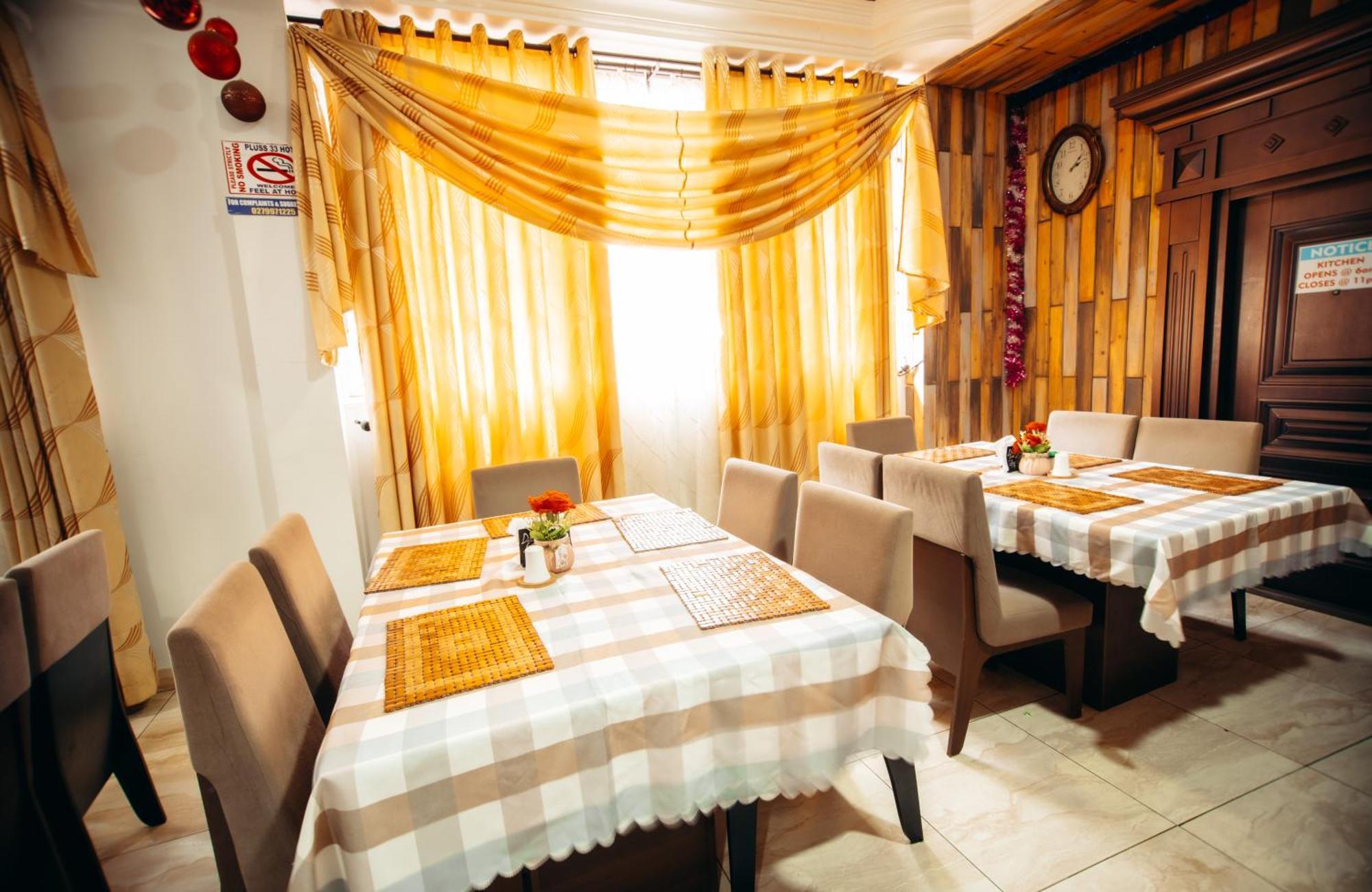 Plus 33 Hotel Nungua Buitenkant foto