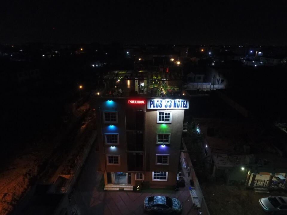 Plus 33 Hotel Nungua Buitenkant foto