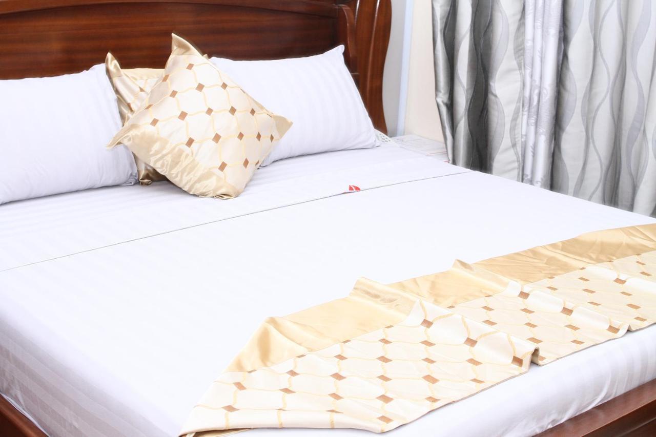 Plus 33 Hotel Nungua Buitenkant foto